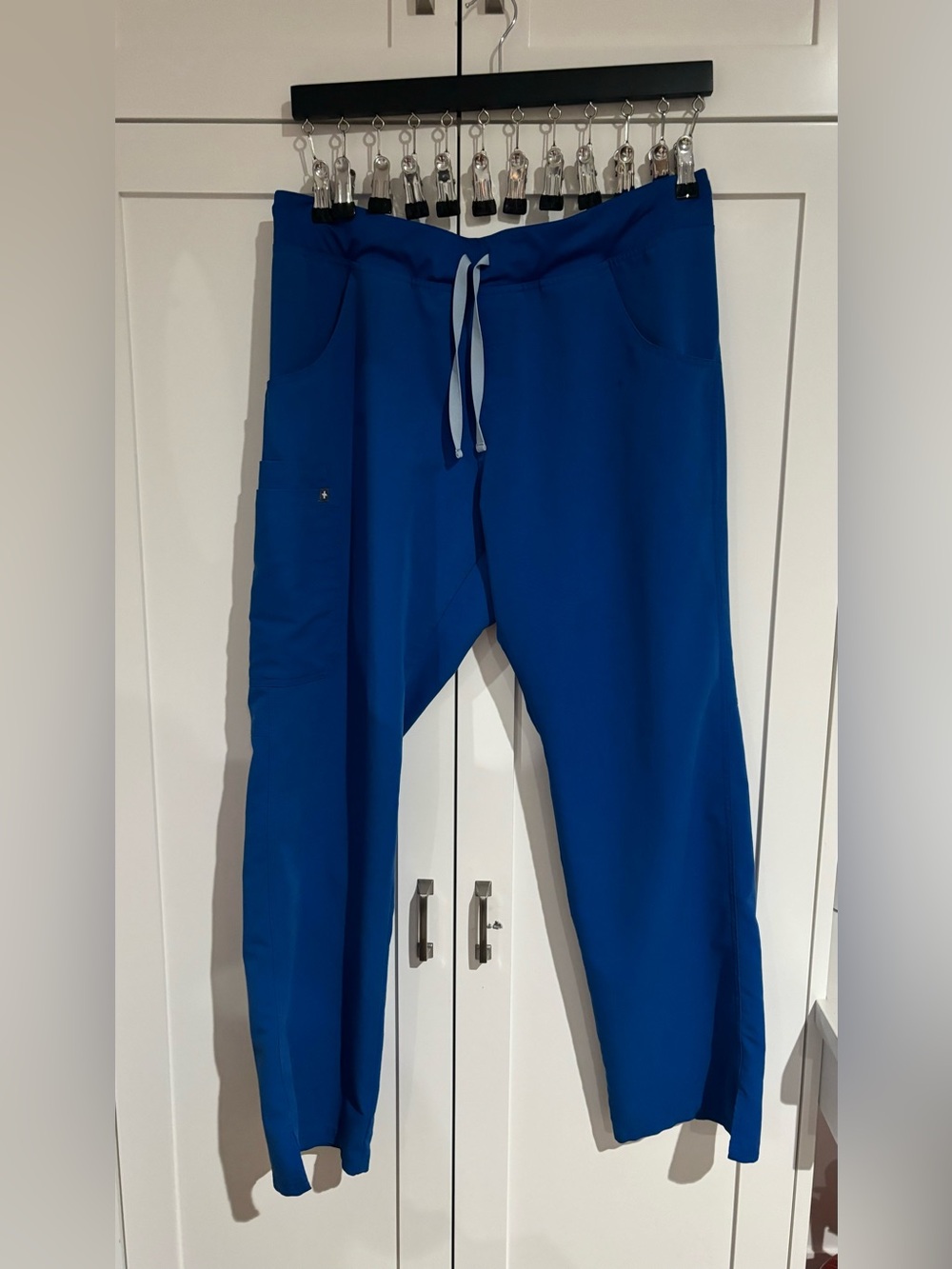 Figs Women’s Cargo Scrub Pants